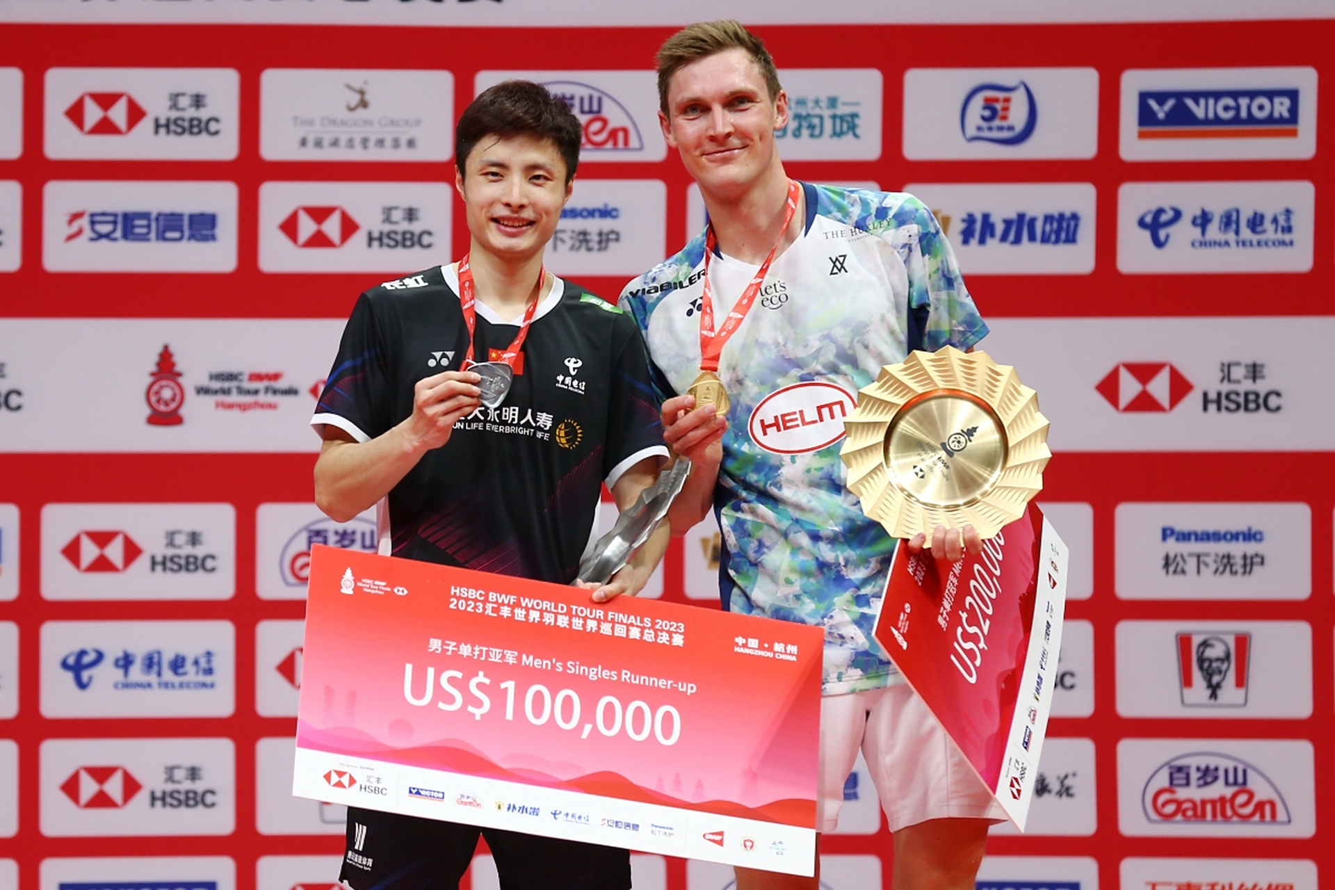 英格兰羽毛球队轻取印尼羽毛球队，安赛龙统治全场