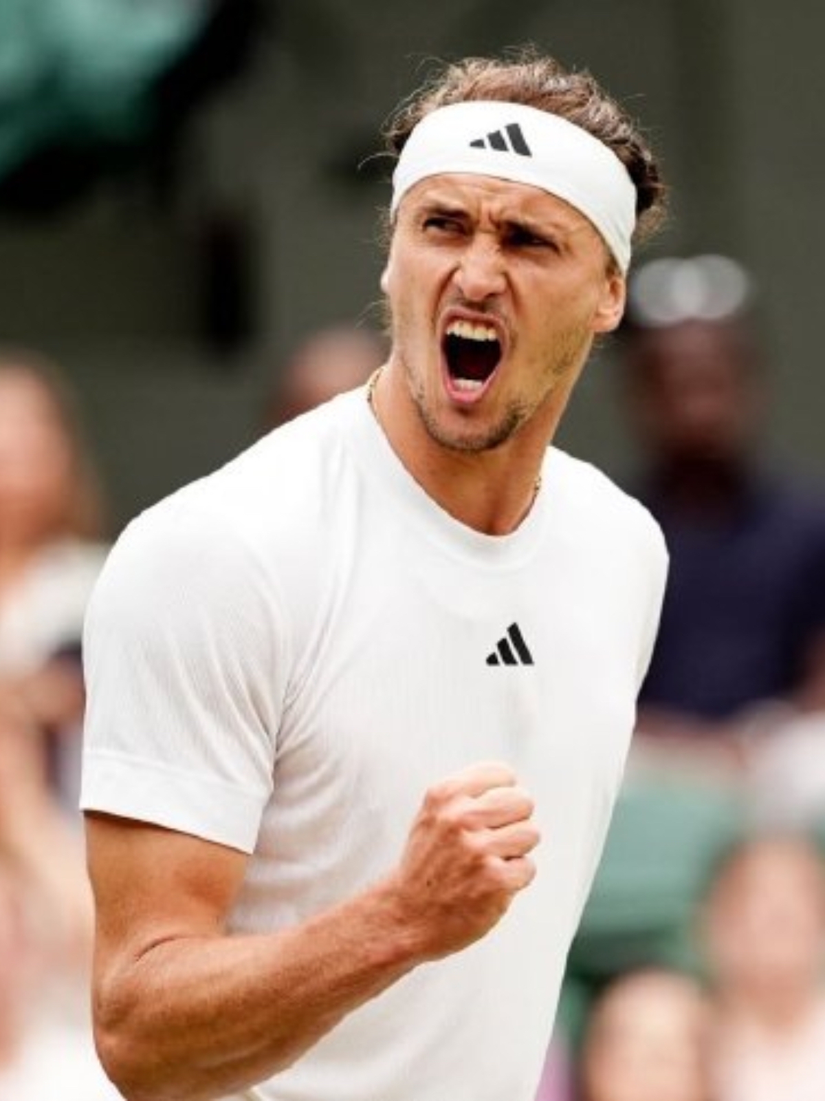 雷速下载-英国网球队翻盘法国网球队，兹维列夫绝境逆转