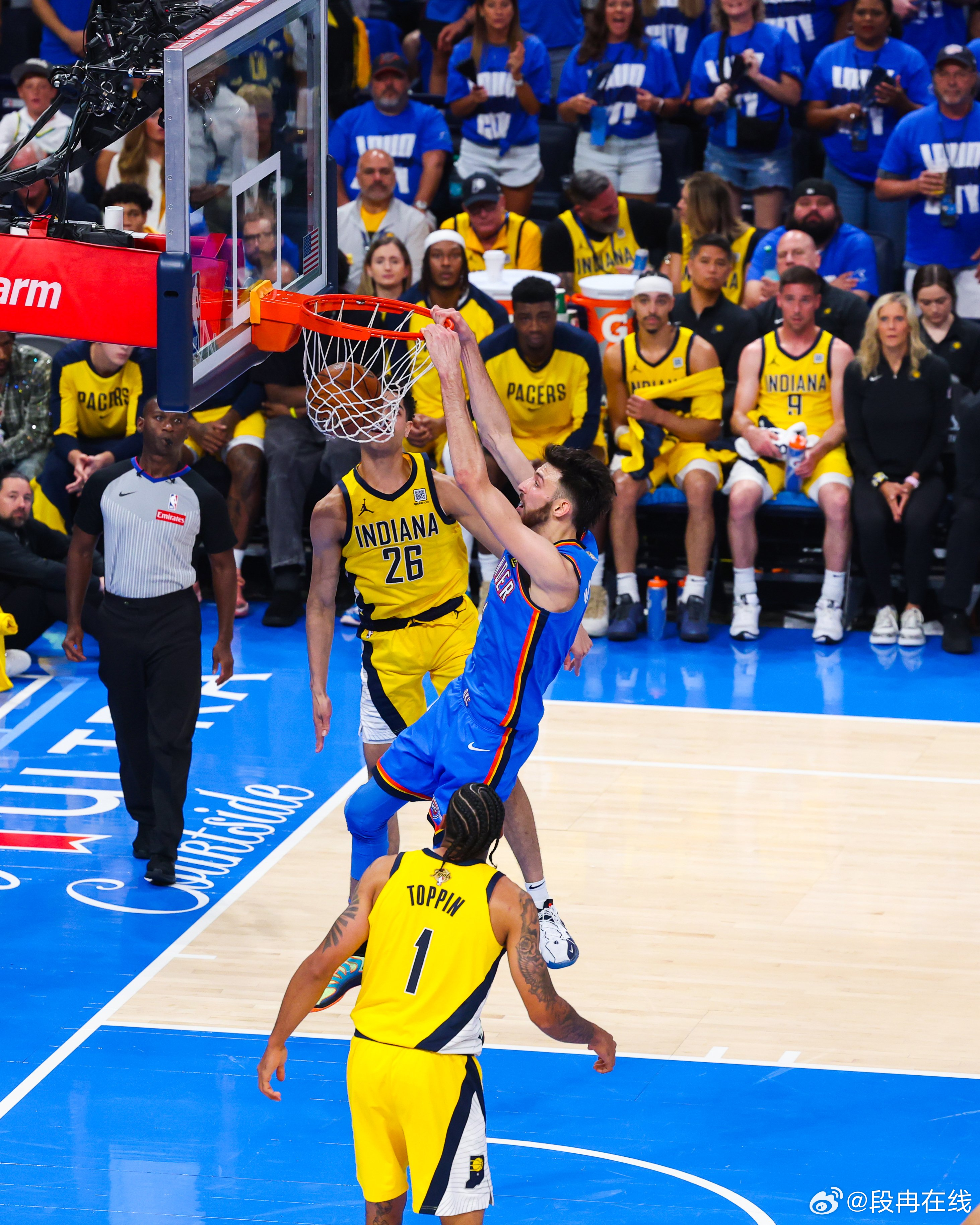 雷速体育下载-山西队鏖战步行者，麦科勒姆点燃赛场