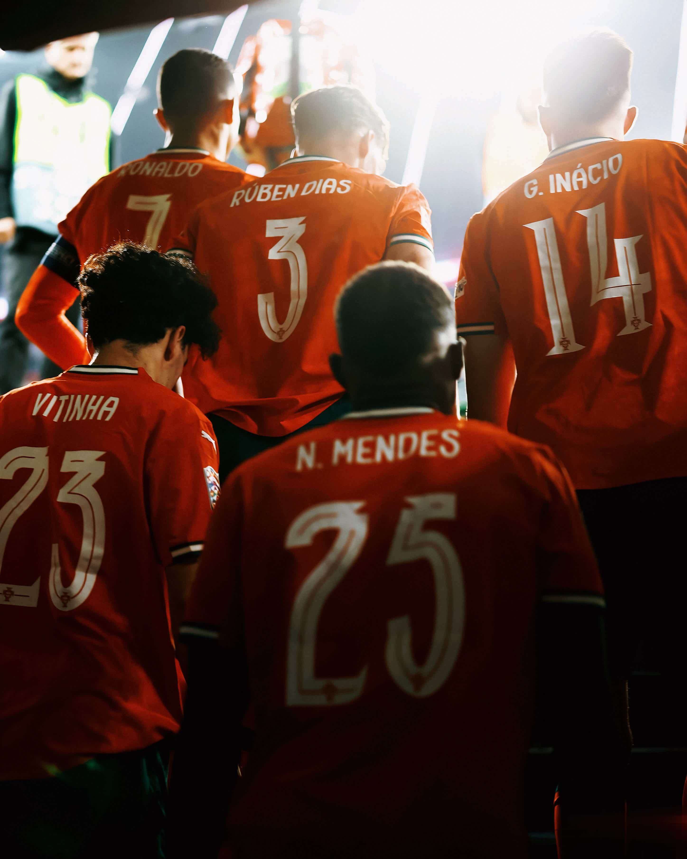 雷速APP-墨西哥鏖战葡萄牙，C罗点燃赛场