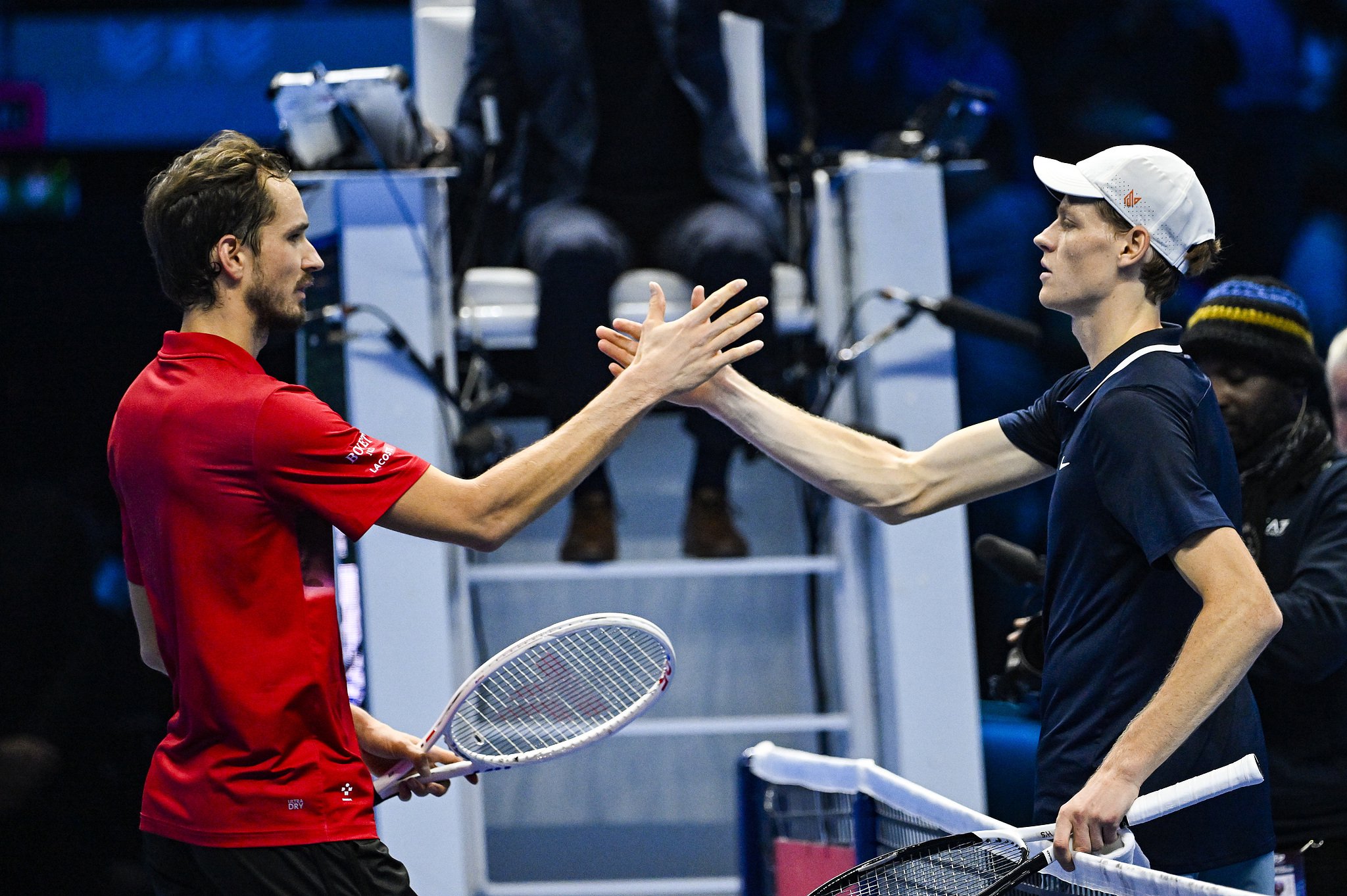 ATP总决赛轻取法网，梅德韦杰夫带队取胜