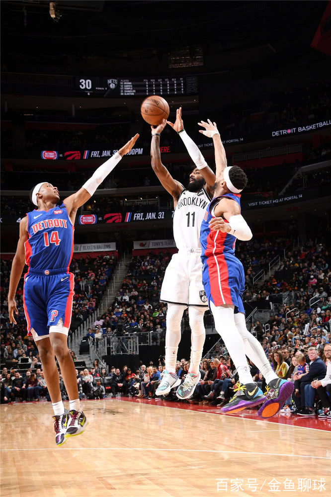 雷速体育直播入口-公牛碾压上海队，欧文统治全场