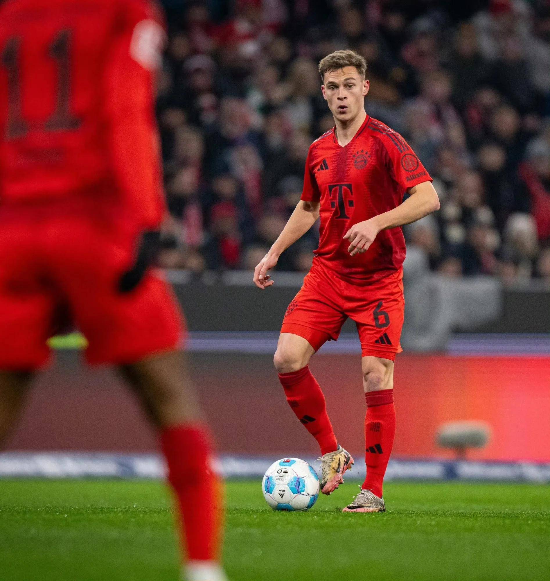 雷速体育入口-AC米兰险胜曼联，若日尼奥点燃赛场