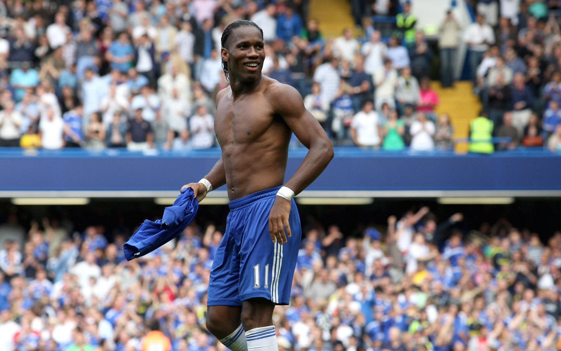 若日尼奥掌控中场，巴黎力克阿根廷展现战术新章